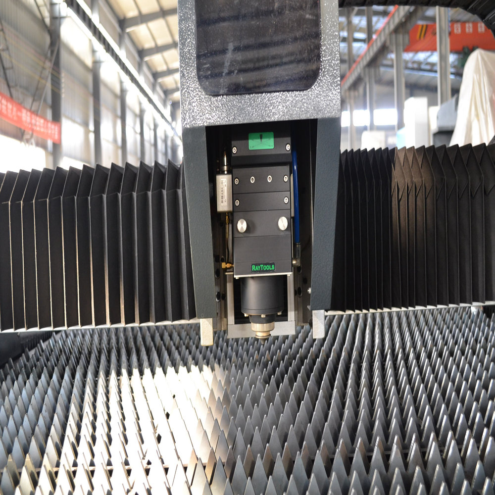 Hochleistungs-Faserlaserschnei – Industrial Laser Cutter For Metal Bewertung und Preis